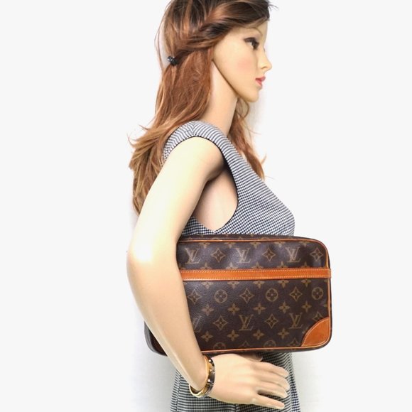 Auth Louis Vuitton Compiegne 28 Clutch #3483L83 - Picture 2 of 10